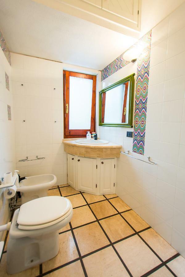 Casa Vacanze Rosa Maria Орозеи Екстериор снимка